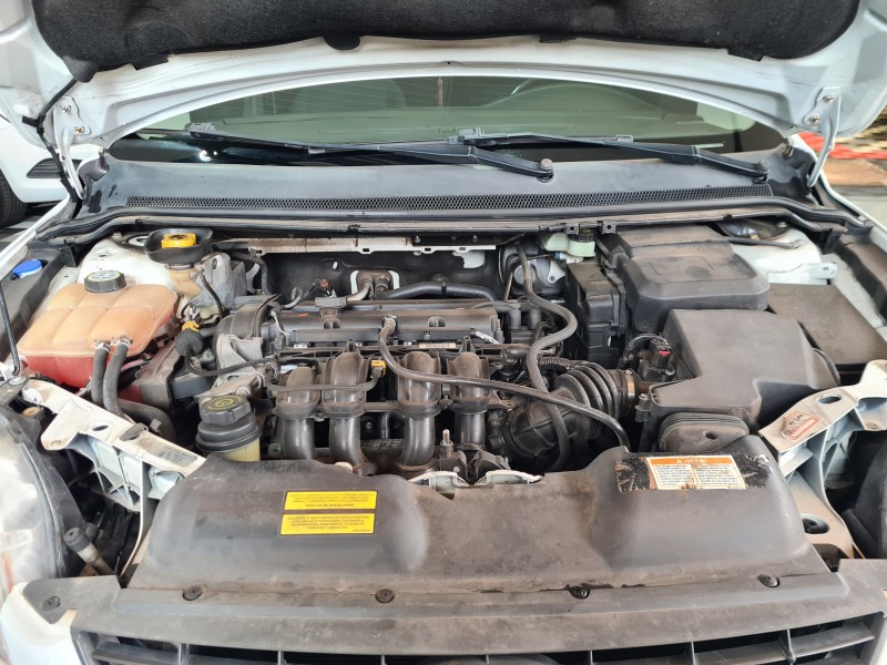FOCUS 1.6 GLX SEDAN 16V FLEX 4P MANUAL - 2013 - FARROUPILHA