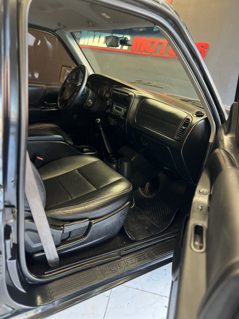 RANGER 3.0 LIMITED 16V 4X4 CD DIESEL 4P MANUAL - 2011 - CAXIAS DO SUL