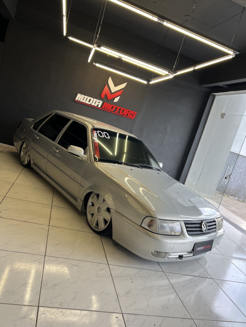 SANTANA 2.0 MI COMFORTLINE 8V GASOLINA 4P MANUAL - 2000 - CAXIAS DO SUL