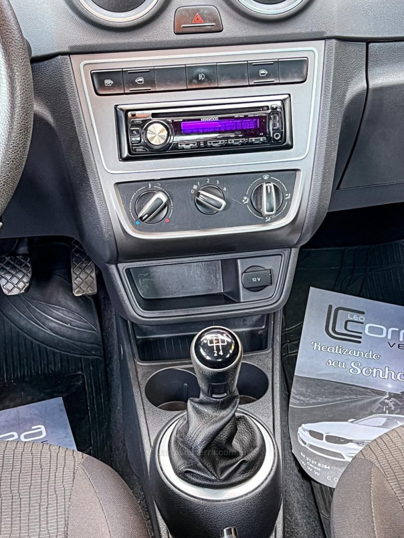 VOYAGE 1.0 MI CITY 8V FLEX 4P MANUAL - 2014 - CANELA
