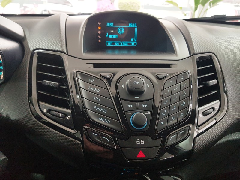 FIESTA 1.6 TITANIUM HATCH 16V FLEX 4P AUTOMÁTICO - 2014 - CAXIAS DO SUL