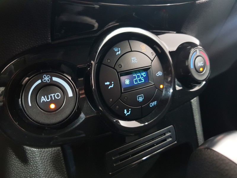FIESTA 1.6 TITANIUM HATCH 16V FLEX 4P AUTOMÁTICO - 2014 - CAXIAS DO SUL