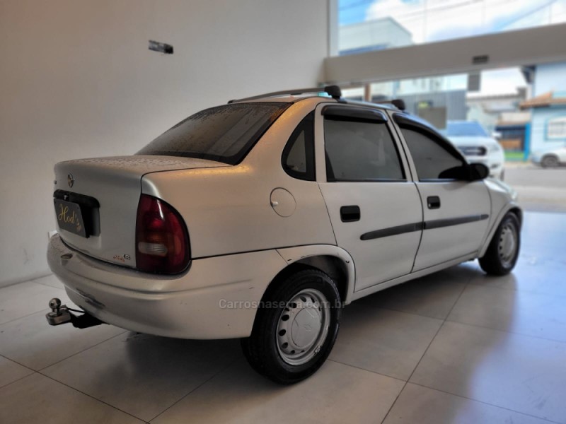 CORSA 1.6 MPFI GL 8V GASOLINA 4P MANUAL - 1999 - CANELA