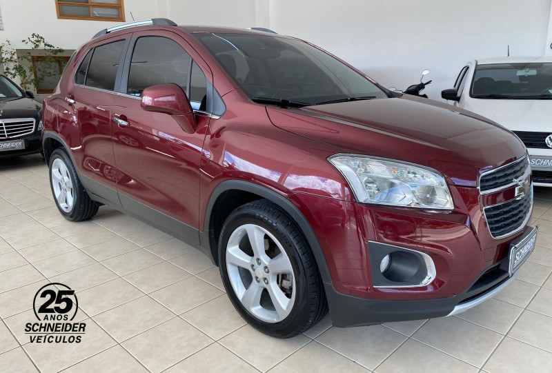 tracker 1.8 mpfi ltz 4x2 16v flex 4p automatico 2015 nova petropolis