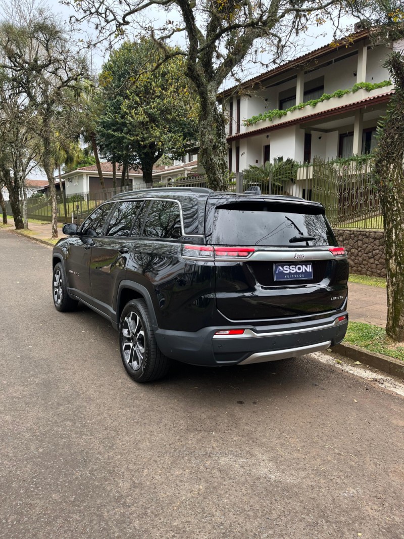COMMANDER 1.3 LIMITED T270 16V 4X2 TURBO FLEX 4P AUTOMÁTICO - 2022 - ERECHIM