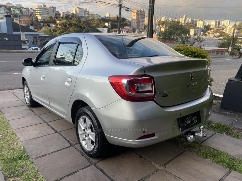 LOGAN 1.6 DYNAMIQUE 8V FLEX 4P MANUAL - 2015 - CAXIAS DO SUL