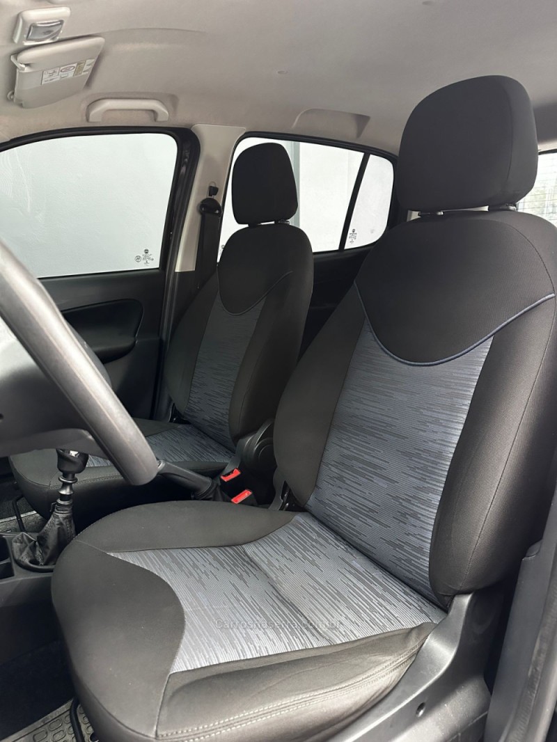 UNO 1.0 EVO ATTRACTIVE 8V FLEX 4P MANUAL - 2017 - PASSO FUNDO