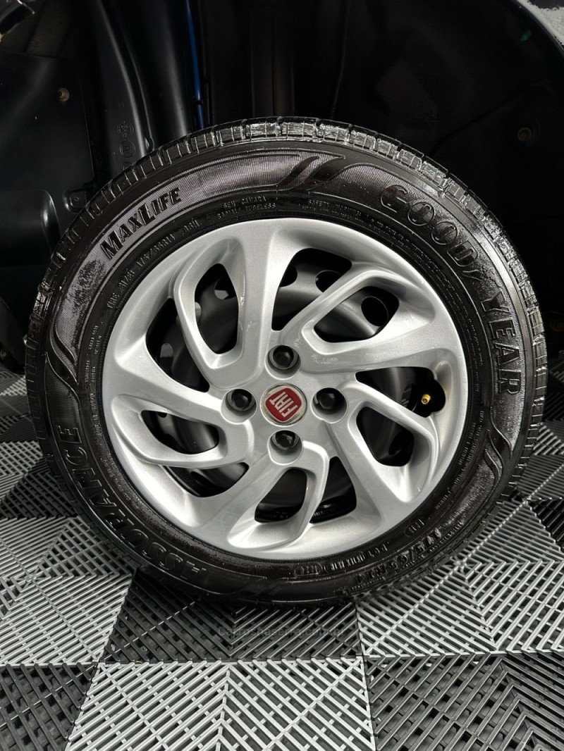 UNO 1.0 EVO ATTRACTIVE 8V FLEX 4P MANUAL - 2017 - PASSO FUNDO