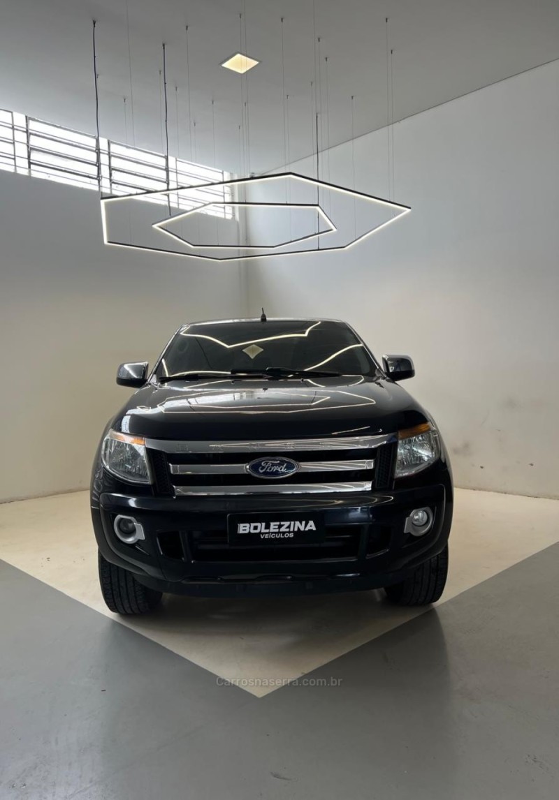 RANGER 2.5 XLT 4X2 CD 16V FLEX 4P MANUAL - 2014 - NOVO HAMBURGO