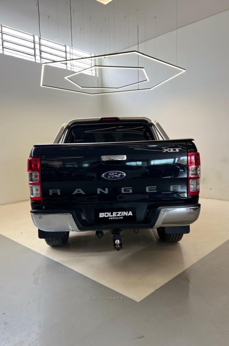 RANGER 2.5 XLT 4X2 CD 16V FLEX 4P MANUAL - 2014 - NOVO HAMBURGO