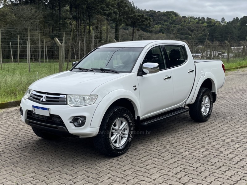 L200 TRITON 3.2 HPE 4X4 CD 16V TURBO INTERCOOLER DIESEL 4P AUTOMÁTICO - 2014 - NOVA BASSANO