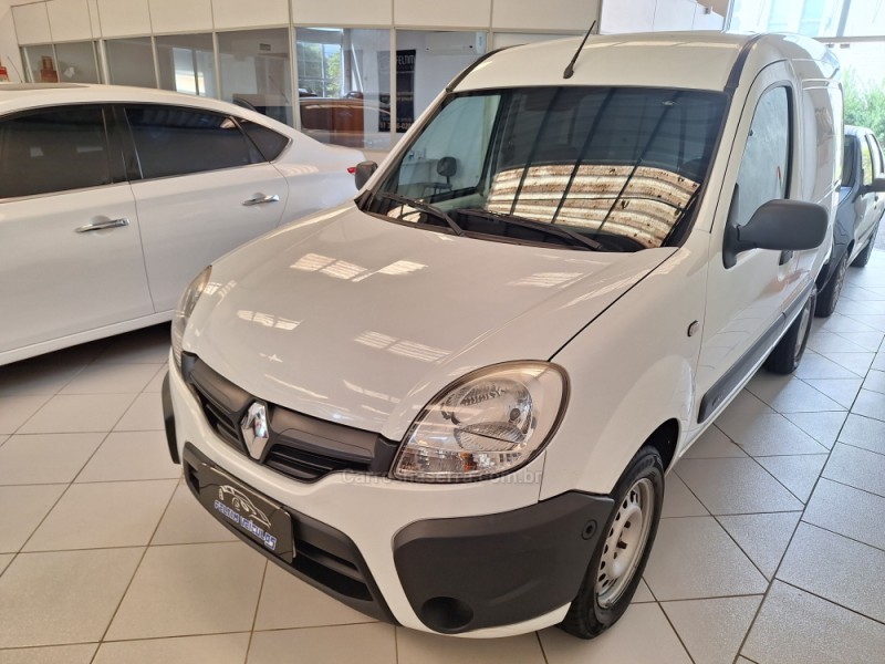 KANGOO 1.6 EXPRESSION 16V FLEX 4P MANUAL - 2018 - NOVO HAMBURGO