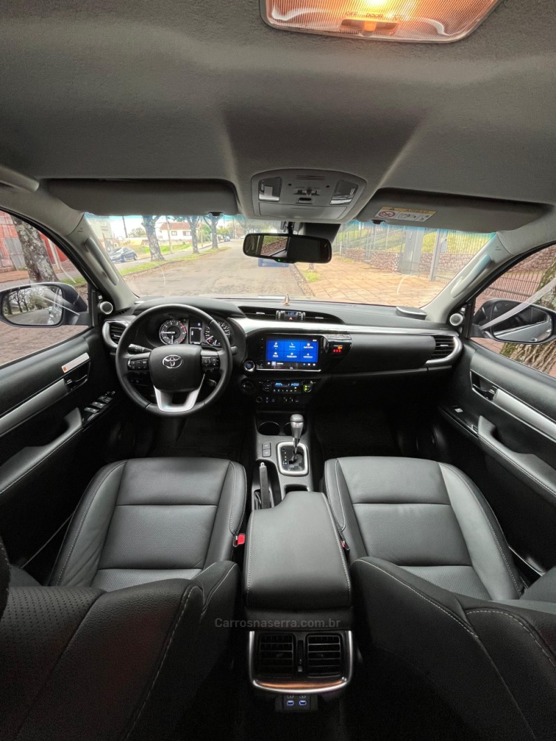 HILUX 2.8 SRX PLUS 4X4 CD TURBO DIESEL 4P AUTOMÁTICO - 2024 - ERECHIM