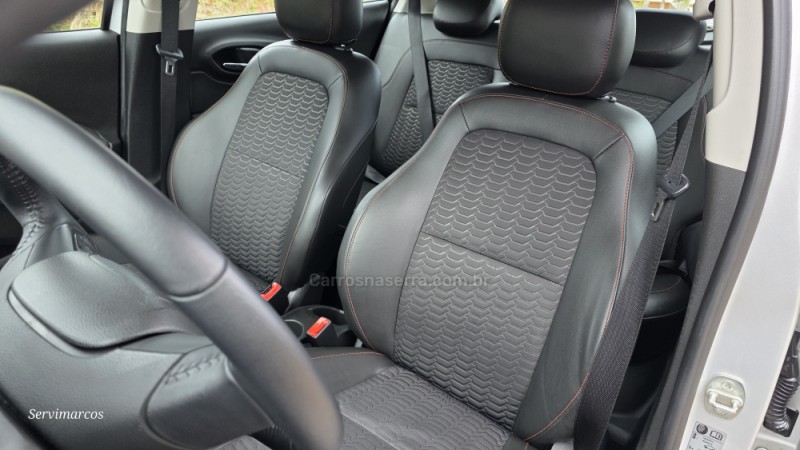 ONIX 1.4 MPFI LTZ 8V FLEX 4P MANUAL - 2017 - SãO MARCOS