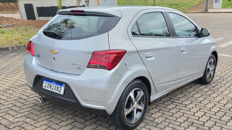 ONIX 1.4 MPFI LTZ 8V FLEX 4P MANUAL - 2017 - SãO MARCOS