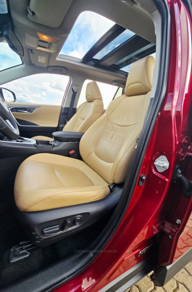 RAV4  - 2020 - LAJEADO