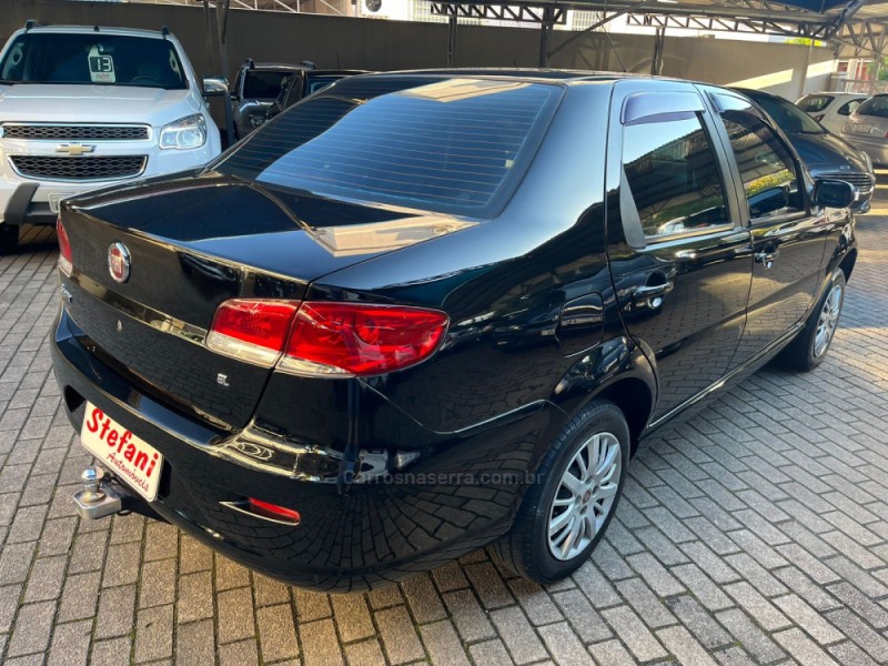 SIENA 1.0 MPI EL CELEBRATION 8V FLEX 4P MANUAL - 2011 - FELIZ