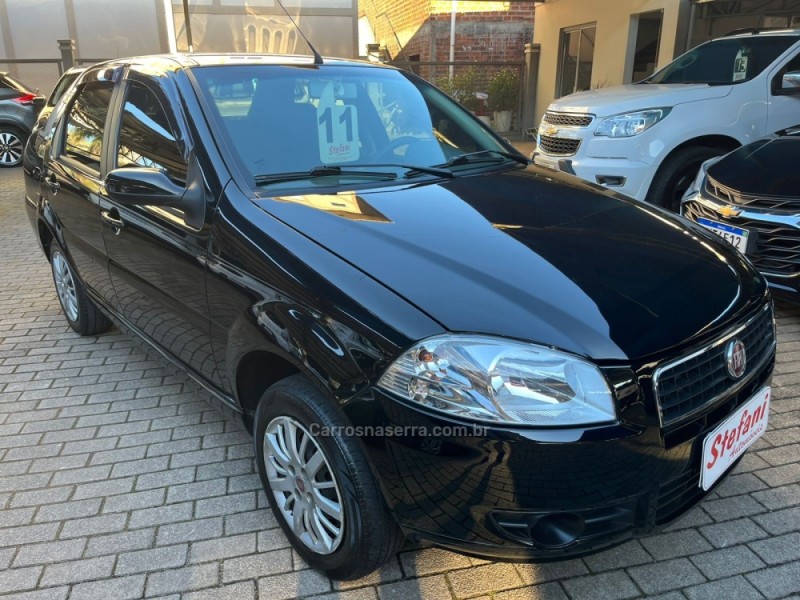 SIENA 1.0 MPI EL CELEBRATION 8V FLEX 4P MANUAL - 2011 - FELIZ