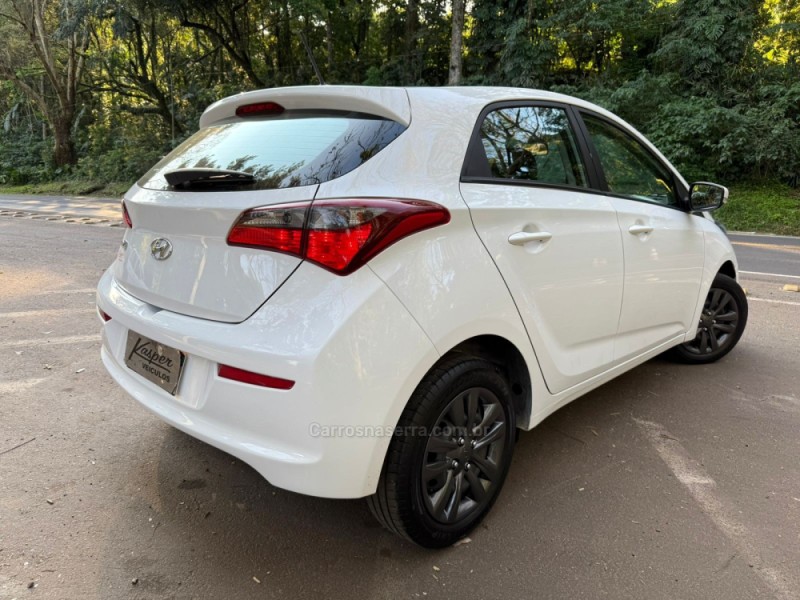 HB20 1.0 COMFORT PLUS 12V FLEX 4P MANUAL - 2019 - DOIS IRMãOS