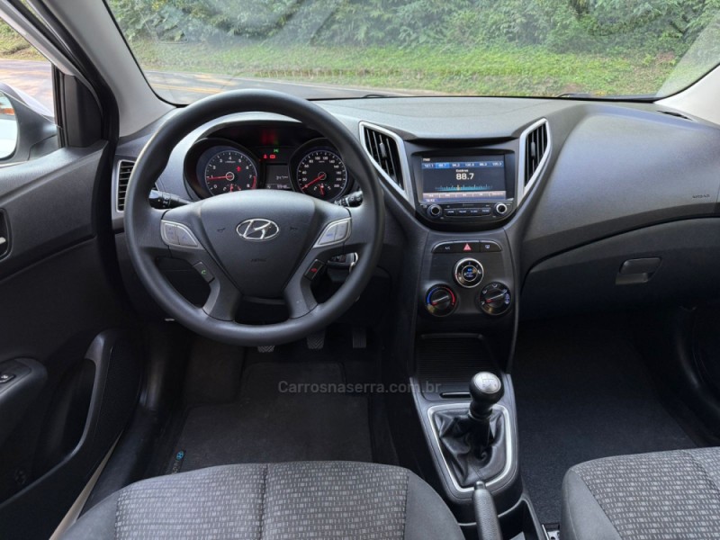 HB20 1.0 COMFORT PLUS 12V FLEX 4P MANUAL - 2019 - DOIS IRMãOS