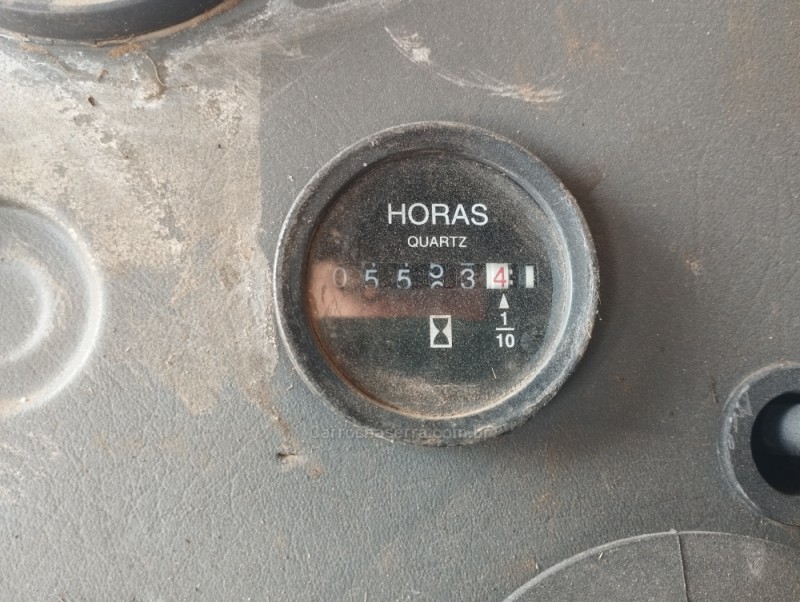 TRATOR BL 77  - 2004 - GUAPORé