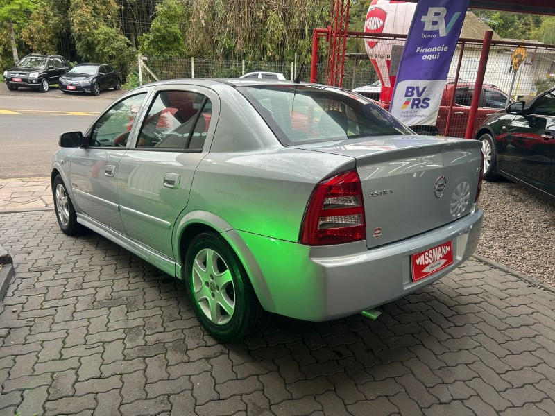ASTRA 2.0 MPFI ADVANTAGE 8V FLEX 4P MANUAL - 2007 - TRêS COROAS