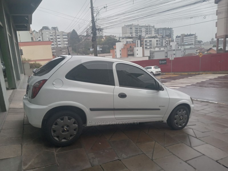 CELTA 1.0 MPFI SPIRIT 8V FLEX 2P MANUAL - 2011 - GARIBALDI