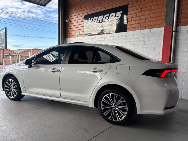 COROLLA 2.0 ALTIS PREMIUM 16V FLEX 4P AUTOMÁTICO - 2022 - CAXIAS DO SUL