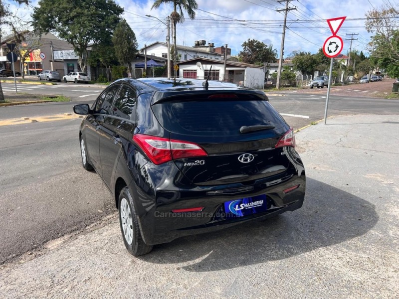 HB20 1.0 COMFORT 12V FLEX 4P MANUAL - 2014 - VENâNCIO AIRES