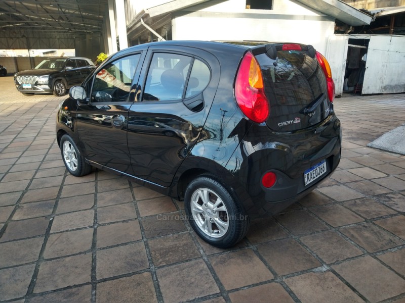 QQ 1.0 MPFI LOOK 12V GASOLINA 4P MANUAL - 2020 - CAXIAS DO SUL