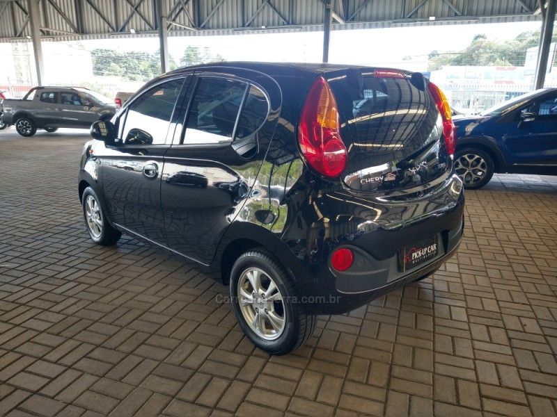 QQ 1.0 MPFI LOOK 12V GASOLINA 4P MANUAL - 2020 - CAXIAS DO SUL