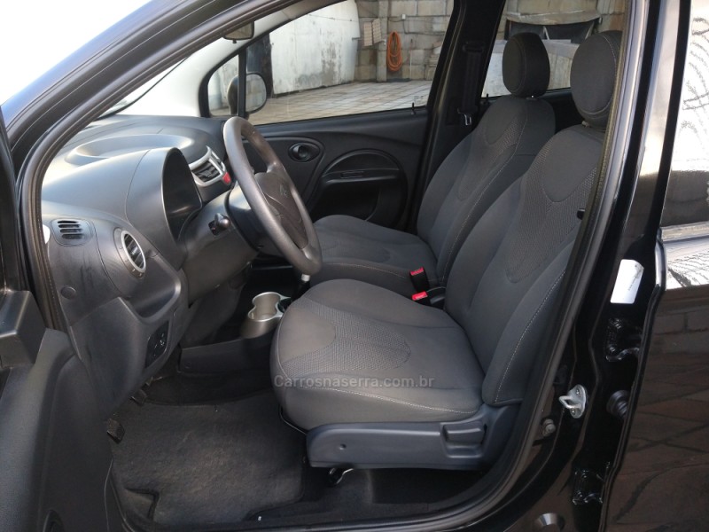 QQ 1.0 MPFI LOOK 12V GASOLINA 4P MANUAL - 2020 - CAXIAS DO SUL