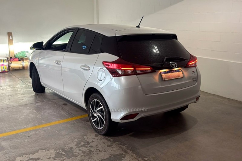 YARIS 1.5 XLS FLEX 4P AUTOMÁTICO - 2024 - BENTO GONçALVES