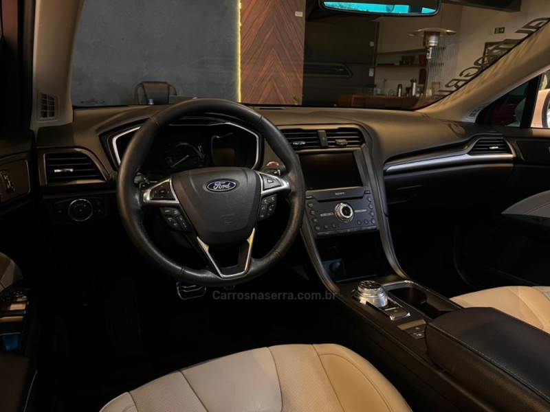 FUSION 2.0 TITANIUM GTDI ECOBOOST AWD AUTOMÁTICO - 2018 - CAMPO BOM