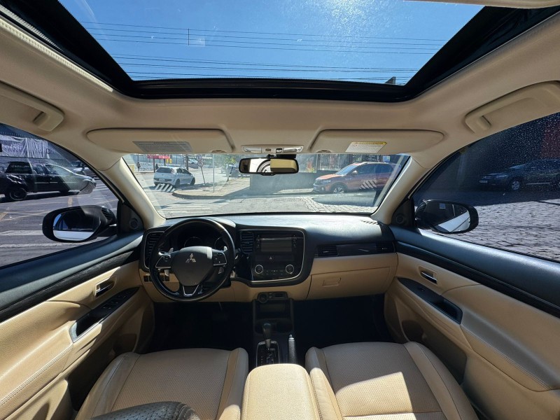 OUTLANDER 2.2 4X4 16V DIESEL 4P AUTOMÁTICO - 2016 - CAXIAS DO SUL