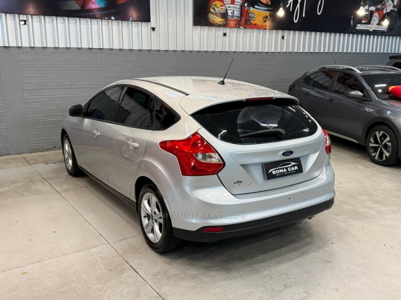 FOCUS 1.6 SE 16V FLEX 4P MANUAL - 2014 - CAXIAS DO SUL