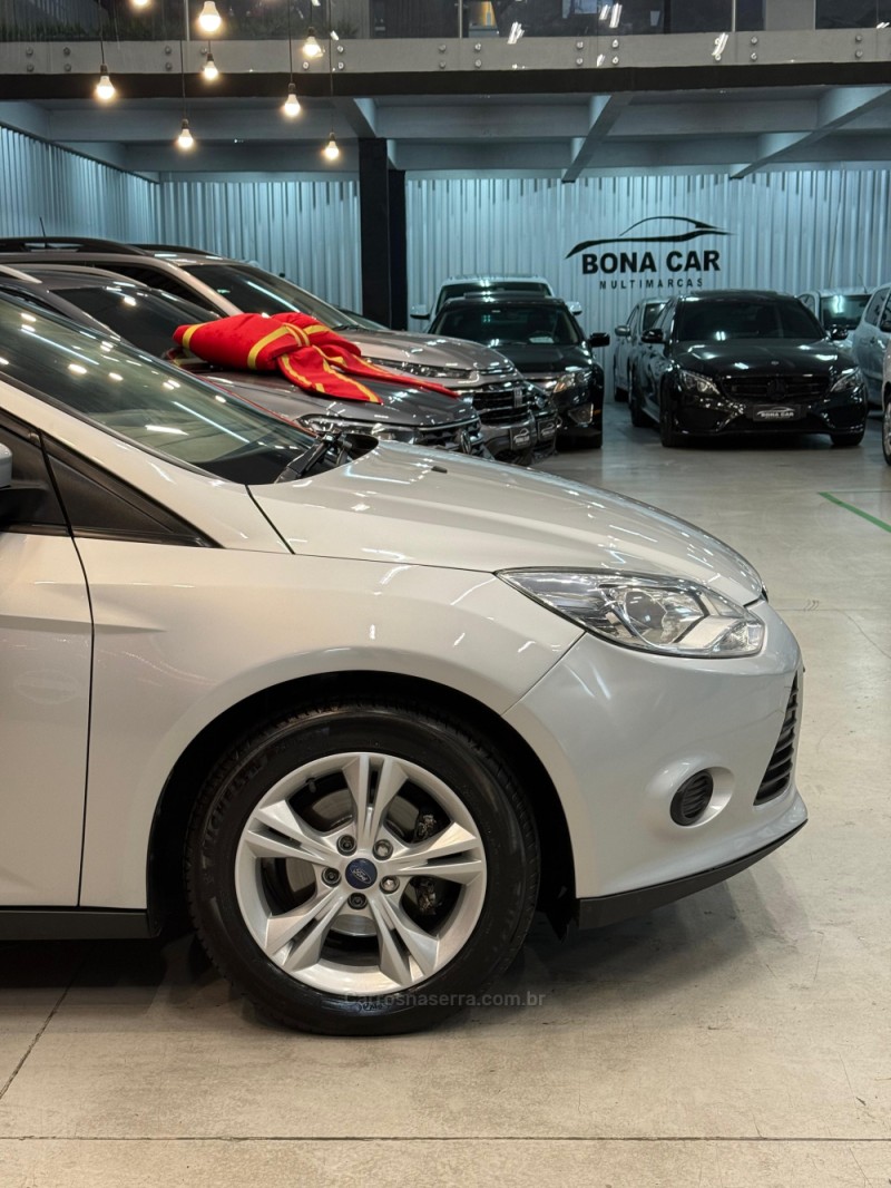 FOCUS 1.6 SE 16V FLEX 4P MANUAL - 2014 - CAXIAS DO SUL