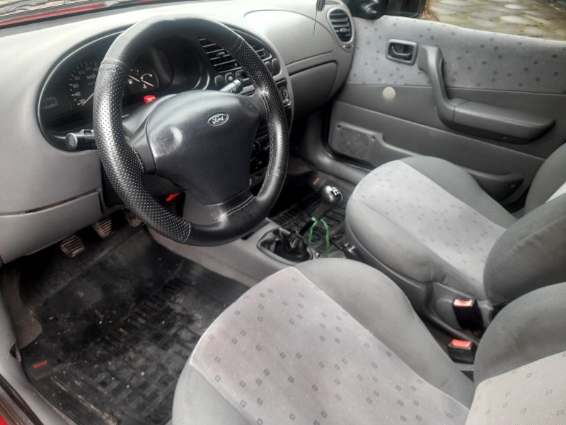 FIESTA 1.0 MPI STREET SEDAN 8V GASOLINA 4P MANUAL - 2002 - CAXIAS DO SUL