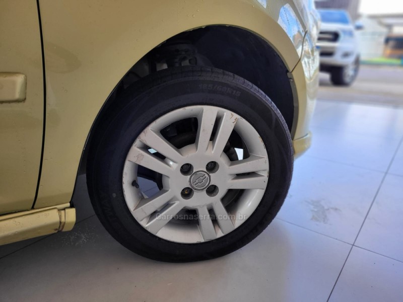 AGILE 1.4 MPFI LTZ 8V FLEX 4P MANUAL - 2010 - CANELA