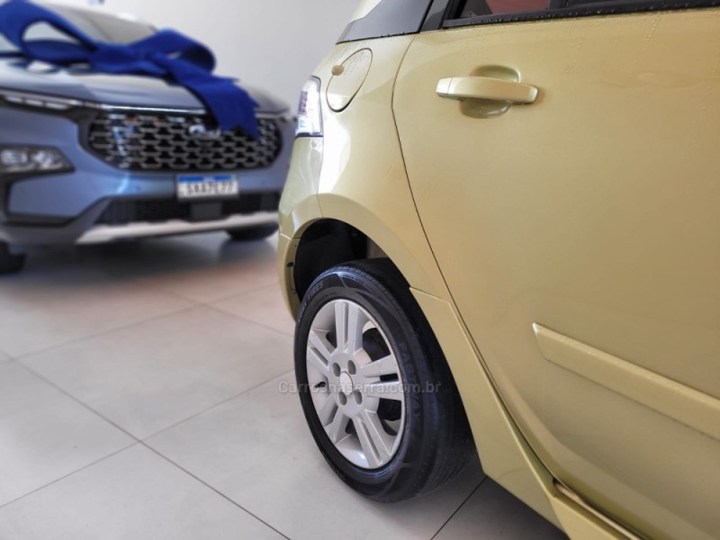 AGILE 1.4 MPFI LTZ 8V FLEX 4P MANUAL - 2010 - CANELA