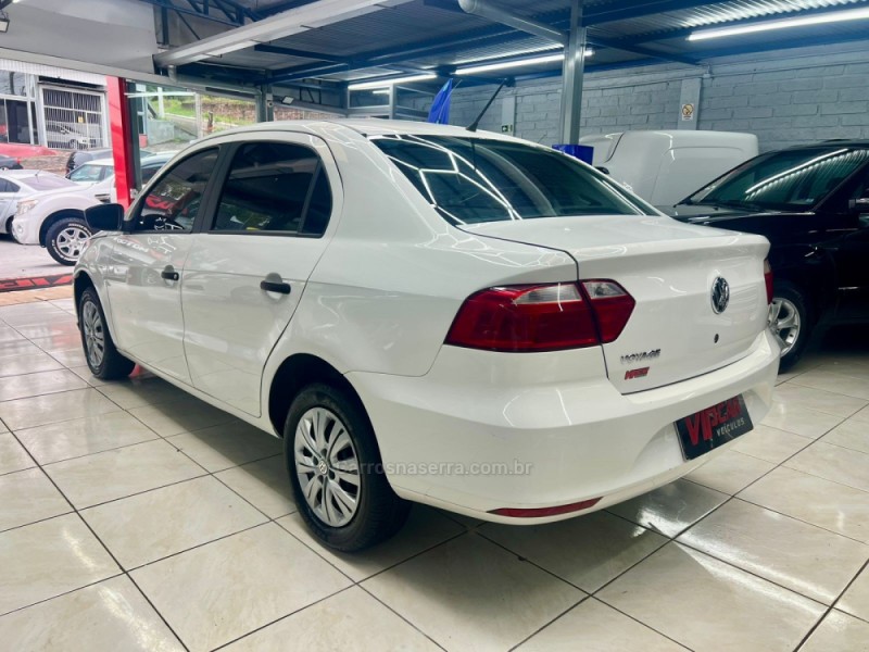VOYAGE 1.0 12V MPI TOTALFLEX TRENDLINE 4P MANUAL - 2021 - ESTâNCIA VELHA