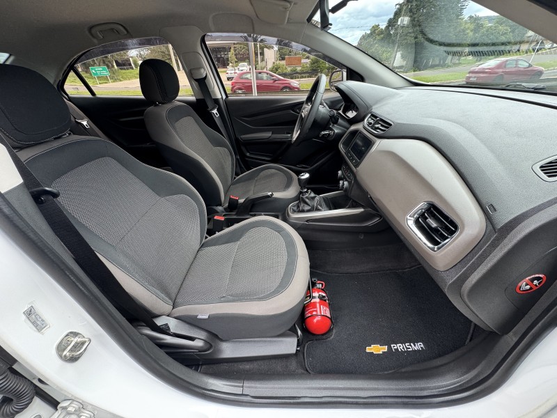 PRISMA 1.4 MPFI LT 8V FLEX 4P MANUAL - 2015 - DOIS IRMãOS