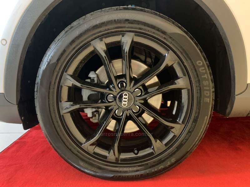 Q3 1.4 TFSI BLACK EDITION S TRONIC FLEX 4P AUTOMATICO - 2018 - PORTO ALEGRE