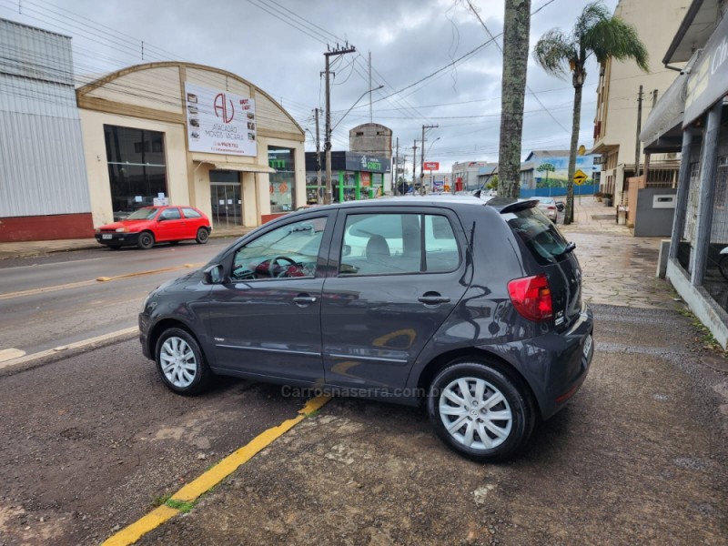 FOX 1.0 ITREND 8V FLEX 4P MANUAL - 2010 - VACARIA