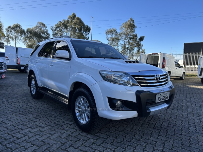 HILUX SW4 3.0 SRV 4X4 16V TURBO INTERCOOLER DIESEL 4P MANUAL - 2015 - FARROUPILHA
