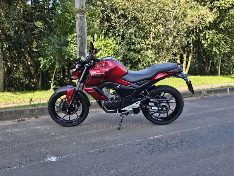 FAZER FZ15 ABS - 2024 - CAMPO BOM