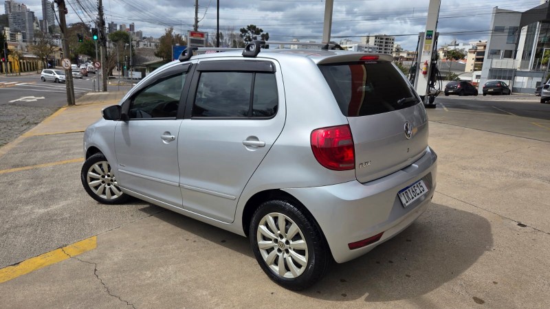 FOX 1.0 MI 8V FLEX 4P MANUAL - 2011 - CAXIAS DO SUL