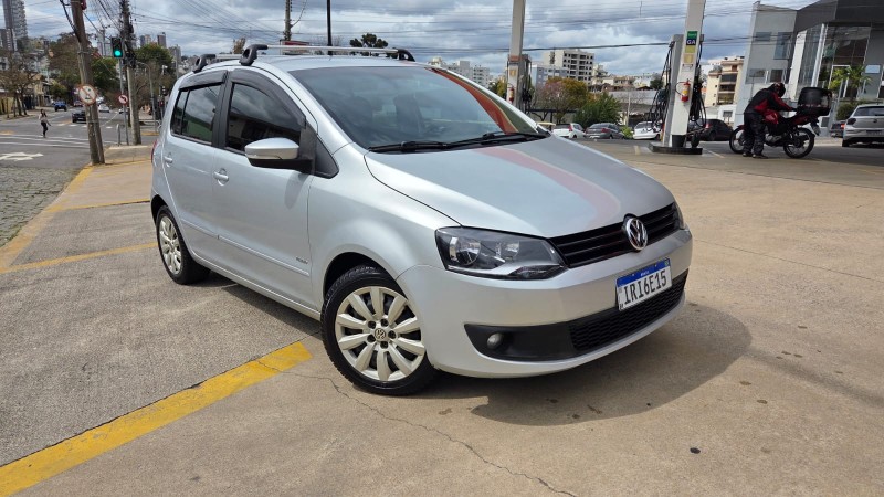 FOX 1.0 MI 8V FLEX 4P MANUAL - 2011 - CAXIAS DO SUL