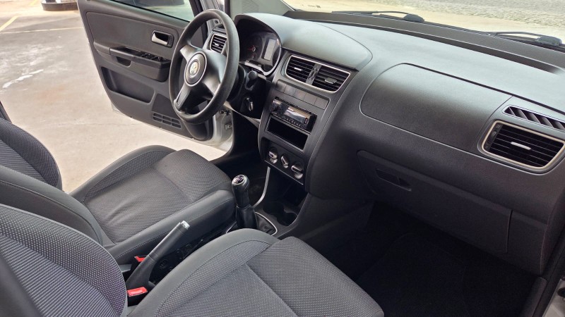 FOX 1.0 MI 8V FLEX 4P MANUAL - 2011 - CAXIAS DO SUL