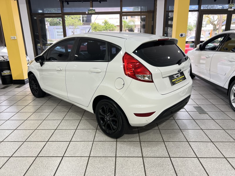 FIESTA 1.6 SE HATCH 16V FLEX 4P MANUAL - 2018 - CAXIAS DO SUL
